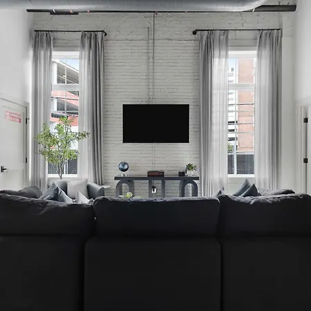 Dibs On Nashville By Maddox Hotel